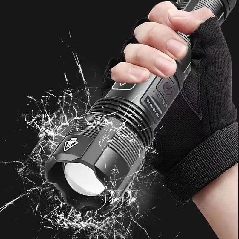 NightVision Pro™ | 🔦 Lampe de poche LED militaire étanche