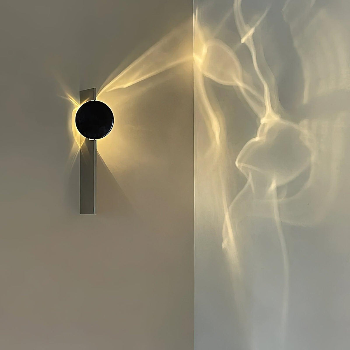 Lampe Murale Créative Lumière et Ombre™ — Commandez Chaque Pièce avec des Lumières Dansantes Envoûtantes