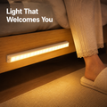 BrightSense™ Motion Glow — Des lumières qui vous accueillent chez vous, sans les mains et sans tracas