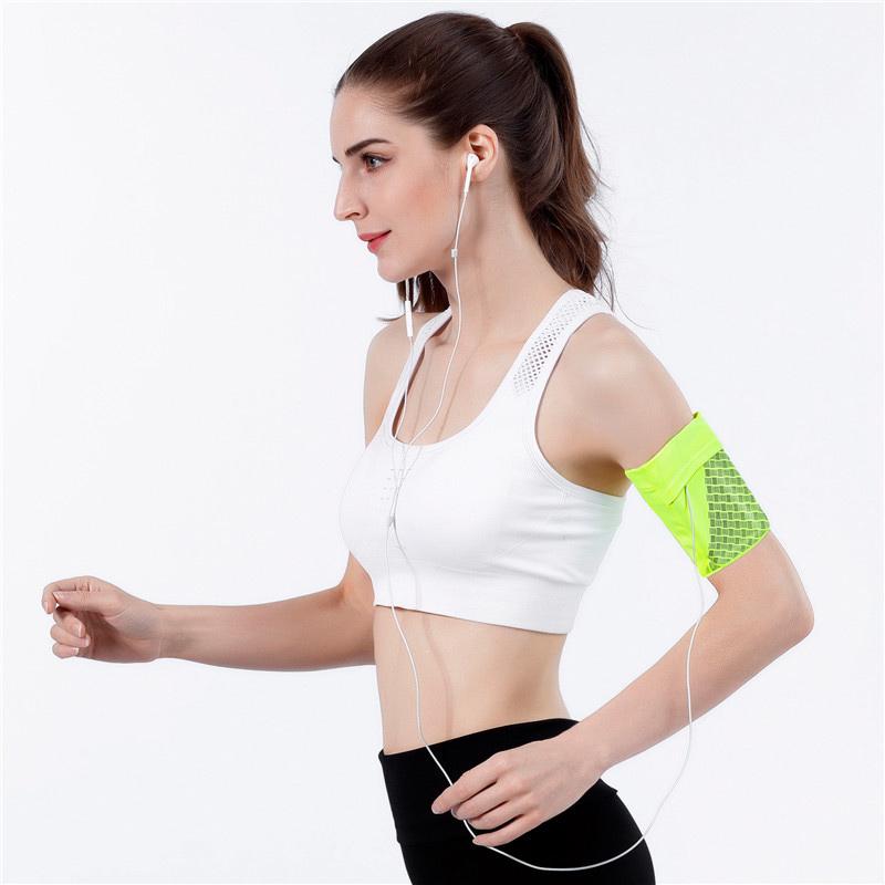 Bracelet de Fitness avec Poche pour Téléphone – Idéal pour les Activités en Plein Air