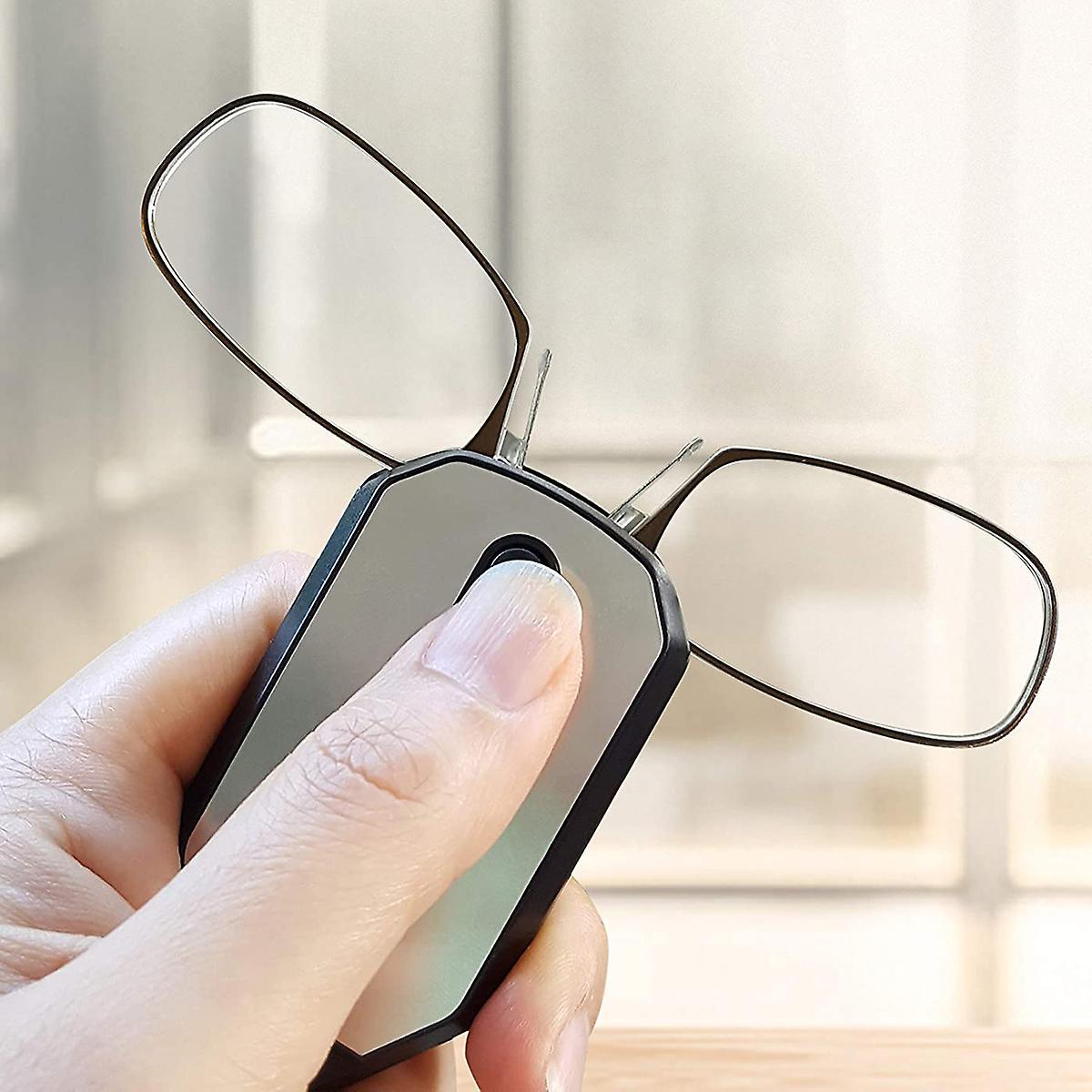 TinyOptics | Les lunettes de lecture que vous n'oublierez jamais !