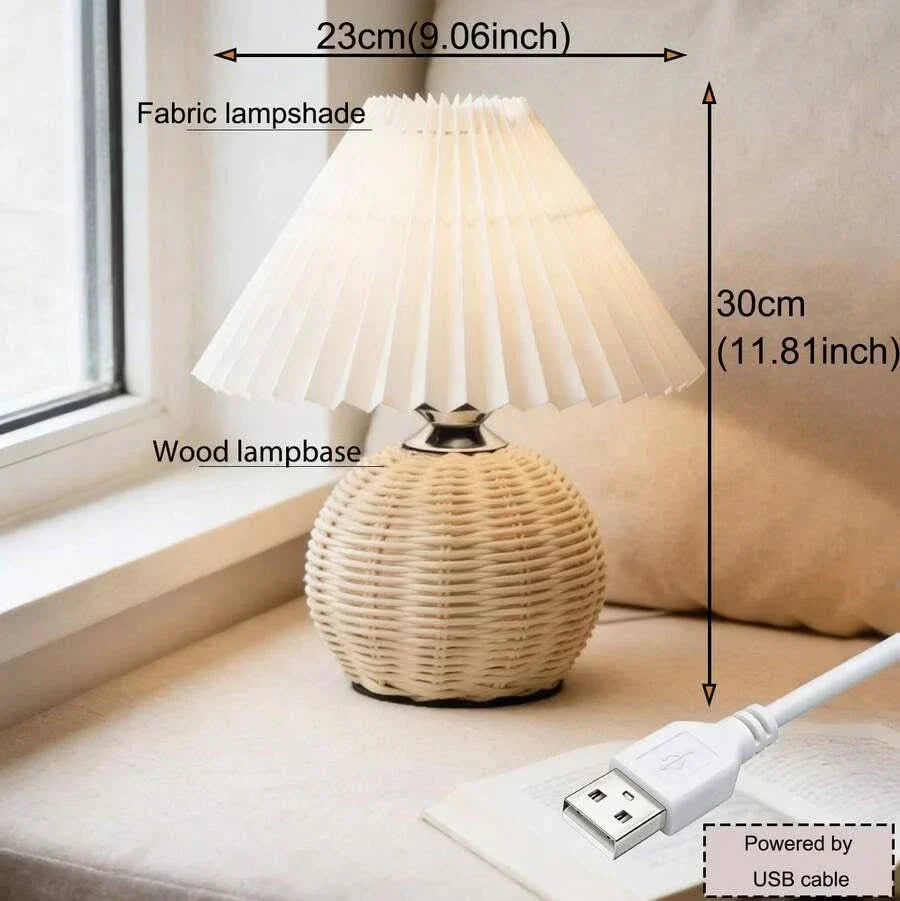 Lampe de Table en Rotin pour Intérieur Cozy et Éclairage Ambiant Chaud