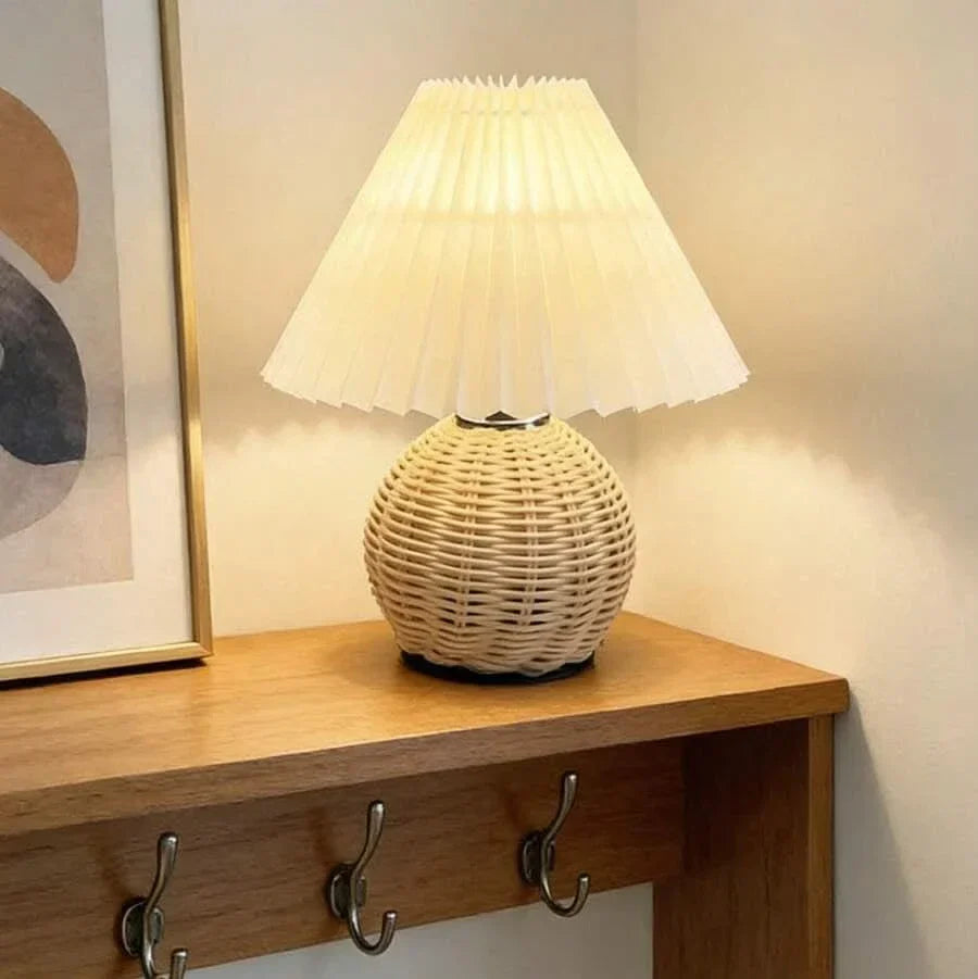Lampe de Table en Rotin pour Intérieur Cozy et Éclairage Ambiant Chaud