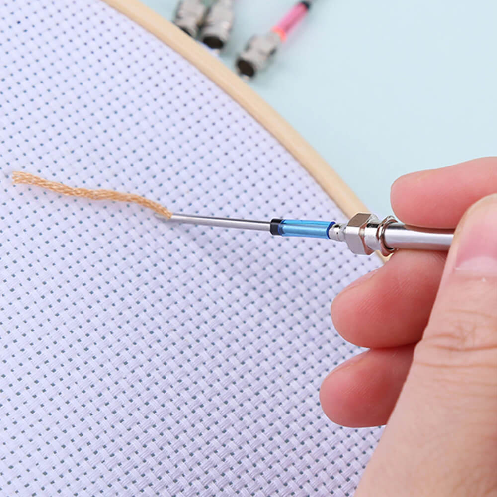 EasyStitch™ — Éveillez votre créativité avec des chefs-d'œuvre de broderie sans effort qui attirent tous les regards