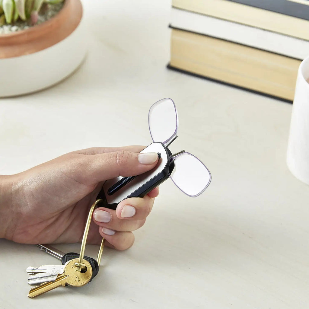 ClarityKey™ — Vision Cristalline Instantanée Qui Se Glisse Directement Sur Vos Clés