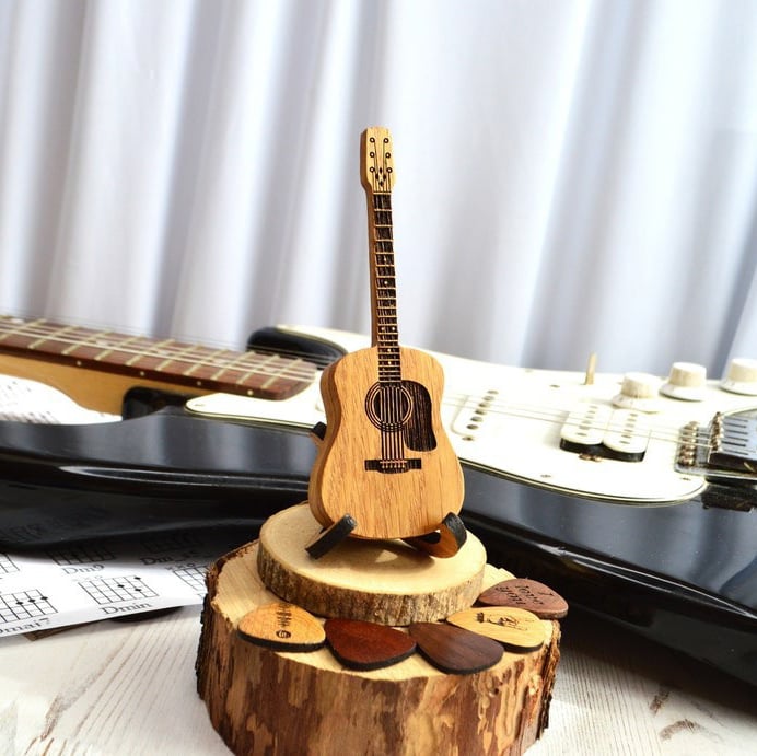 Boîte à Mediator en Bois avec Support