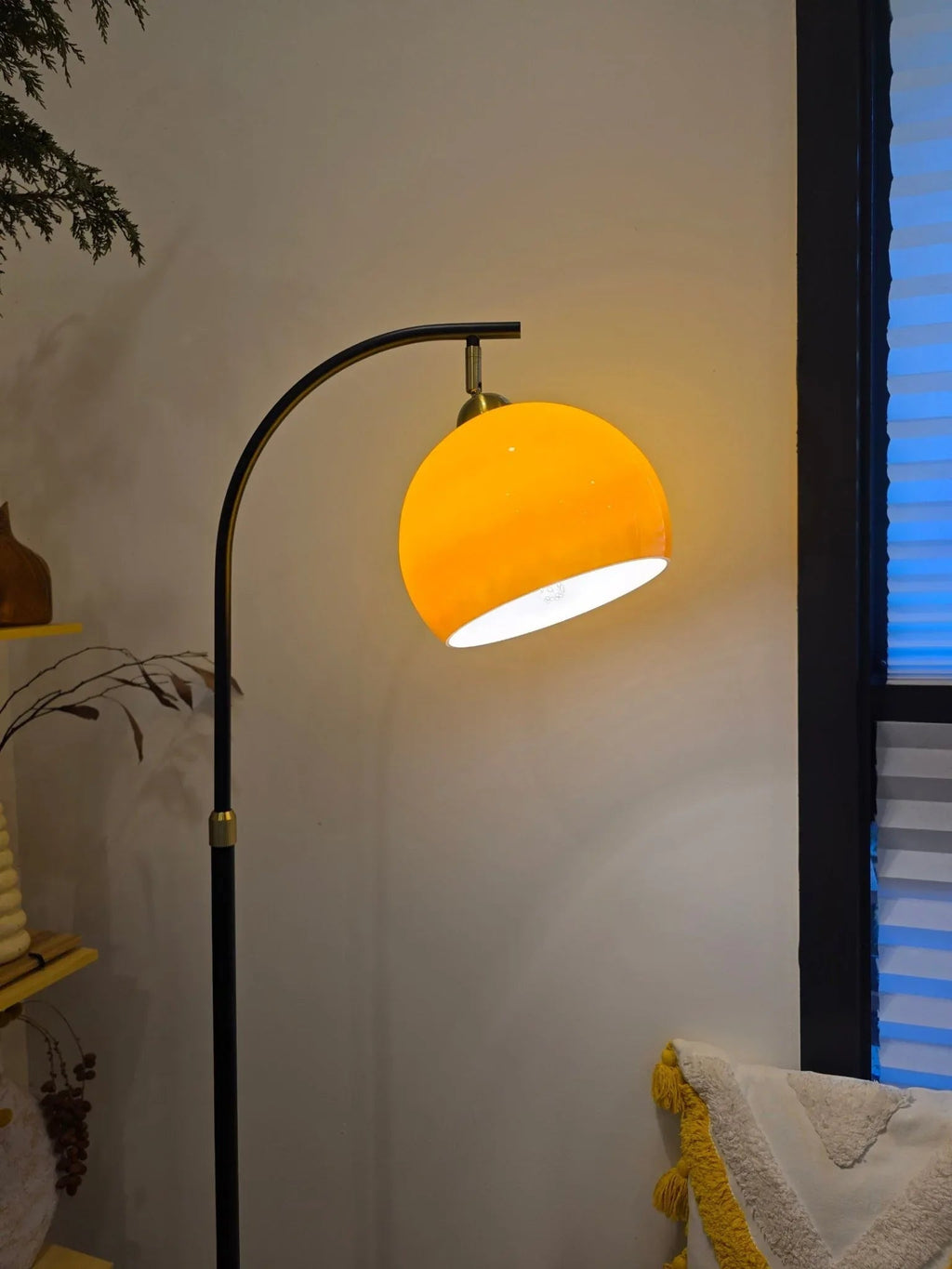 Lampe sur pied Bauhaus Arc avec Abat-jour en Verre – Lampe Design Minimaliste