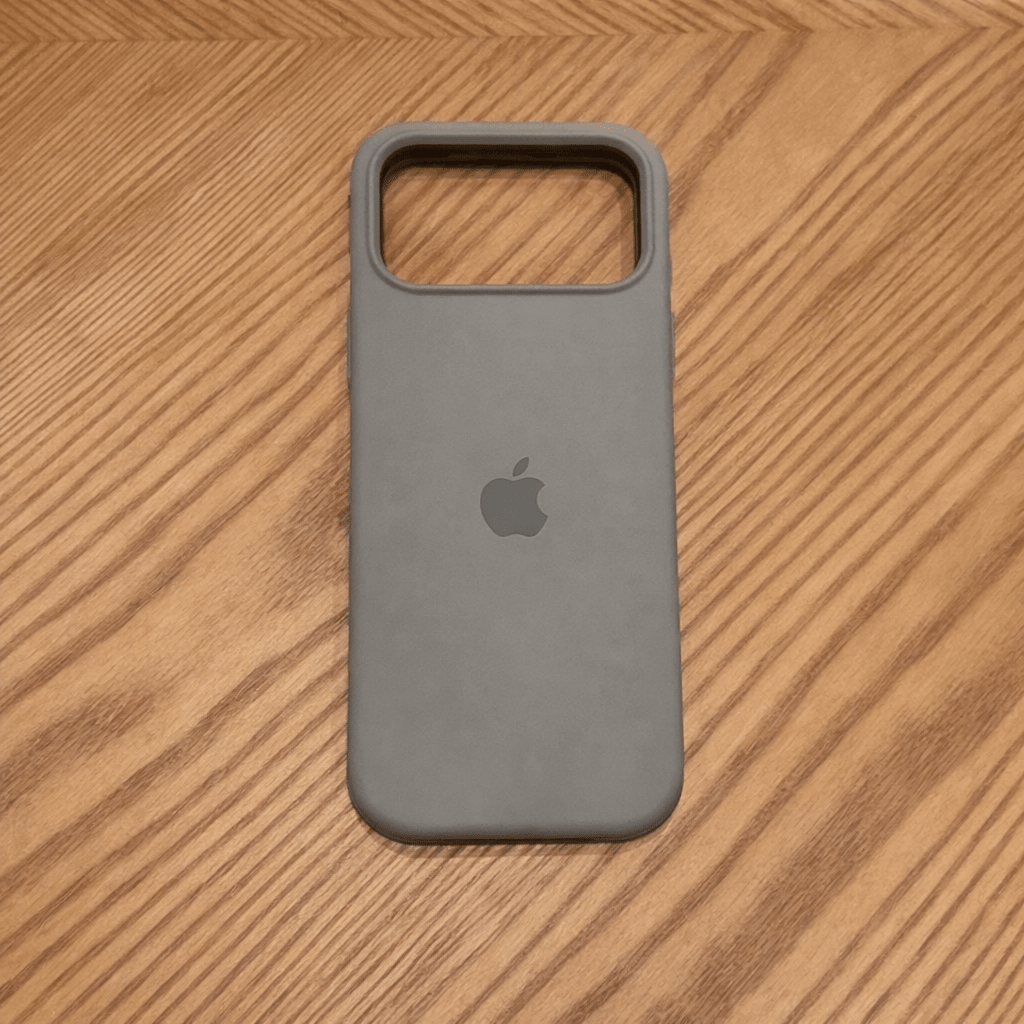 VELVIGUARD – Coque en Silicone Compatible MagSafe Avec Surface Douce au Toucher Pour iPhone