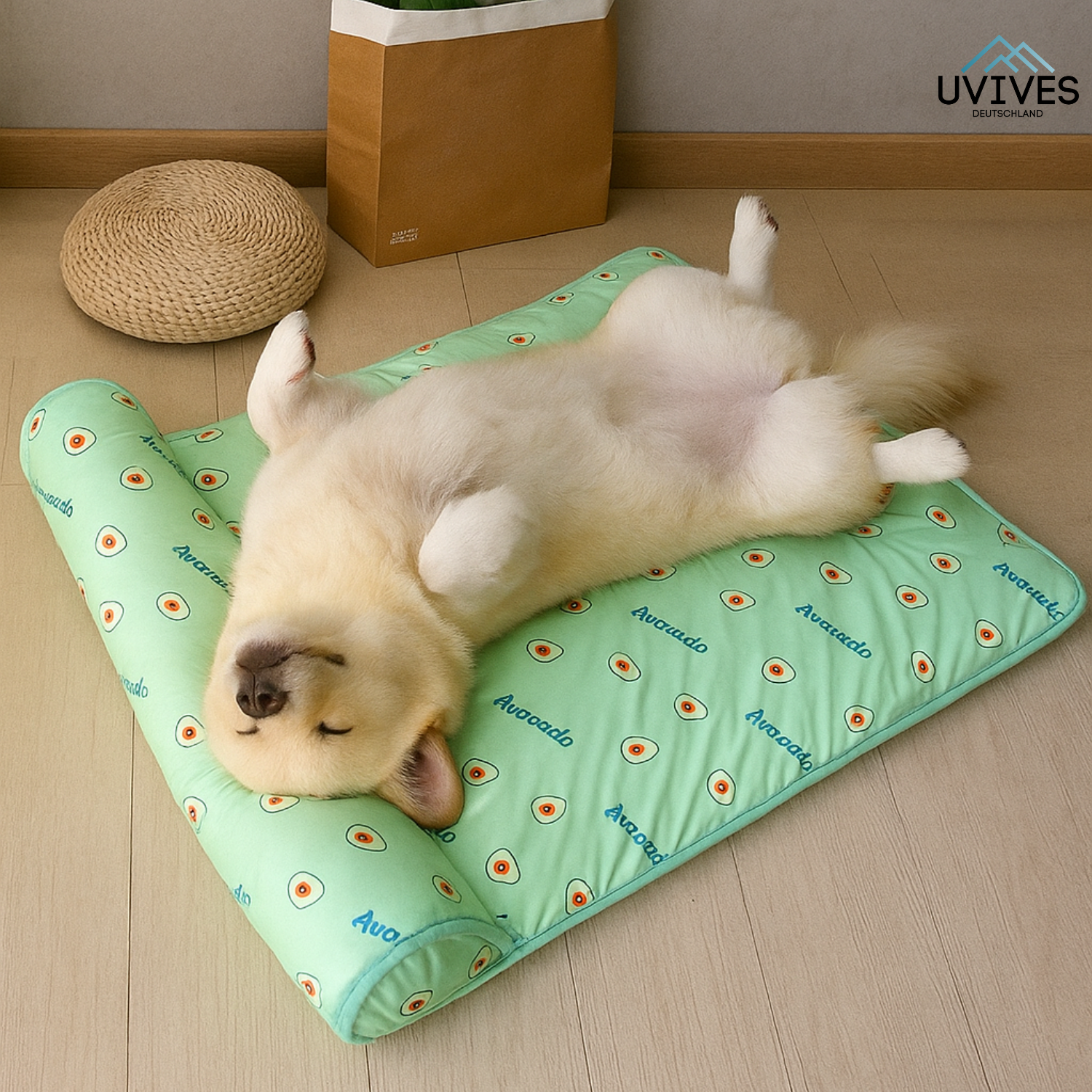 Tapis rafraîchissant pour chiens et chats | Soie glacée auto-refroidissante | Lavable et pliable | CoolPetty