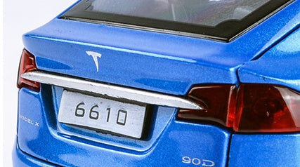 Modèle de voiture Tesla Model X à traction arrière avec fonctionnalités sonores et lumineuses | Jouet à l'échelle 1:32 pour les enfants de 3 à 6 ans