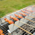 GrillMaster Pro – Support de Brochettes Élevé pour un Barbecue Parfait