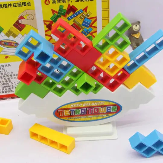 Jouet d'équilibre Swing Stack Tower