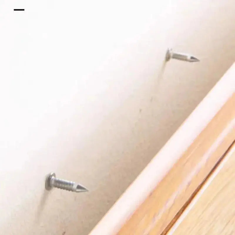 BladeFix™ Clous de Plinthe Sans Couture — Obtenez des Murs Impeccables Sans Trace pour une Fierté et une Confiance Durables