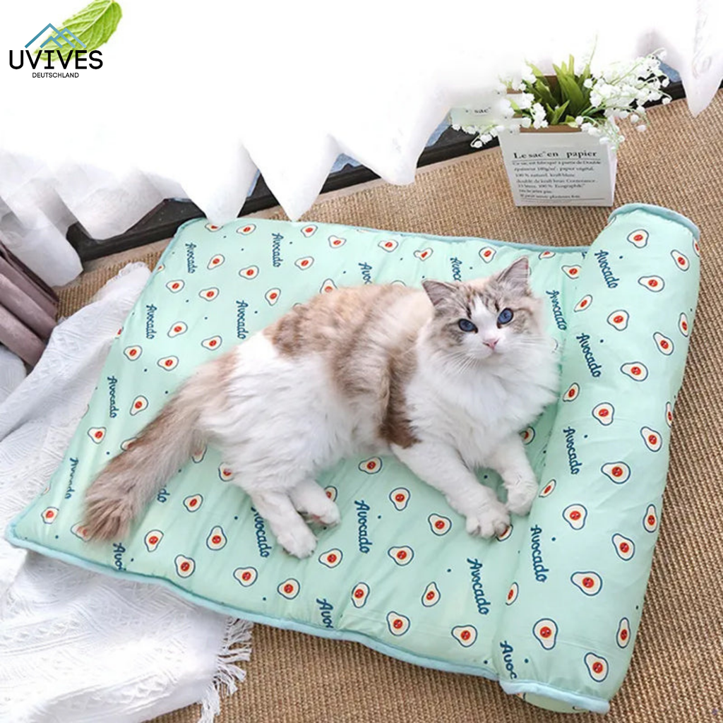 Tapis rafraîchissant pour chiens et chats | Soie glacée auto-refroidissante | Lavable et pliable | CoolPetty