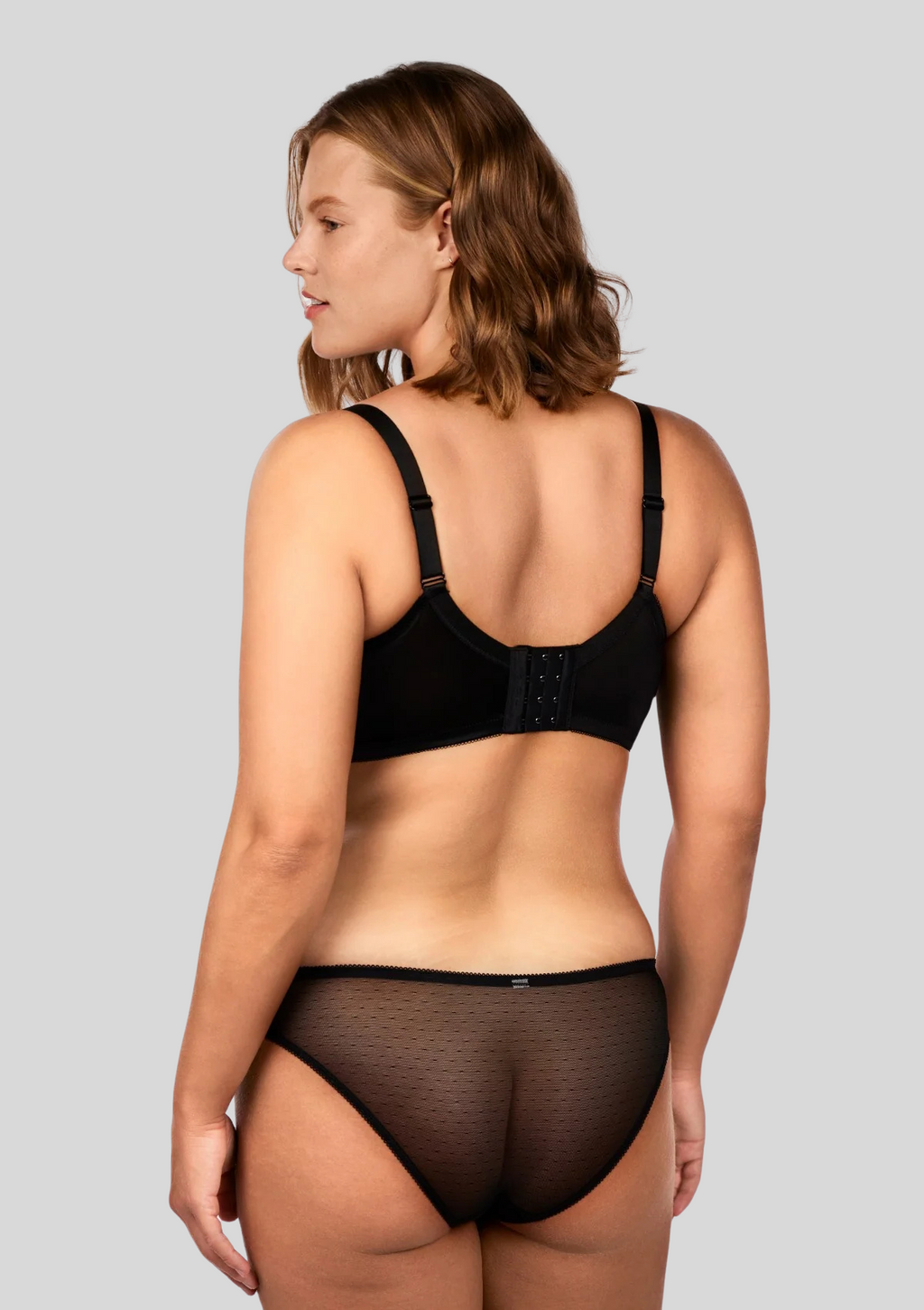 CurveLuxe™ — Ressentez un soutien sans effort et une silhouette impeccablement sculptée toute la journée