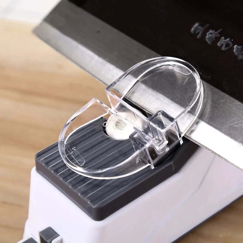 EdgeAura™ — Découvrez des Coupes de Précision Sans Effort et une Confiance Puissante en Cuisine