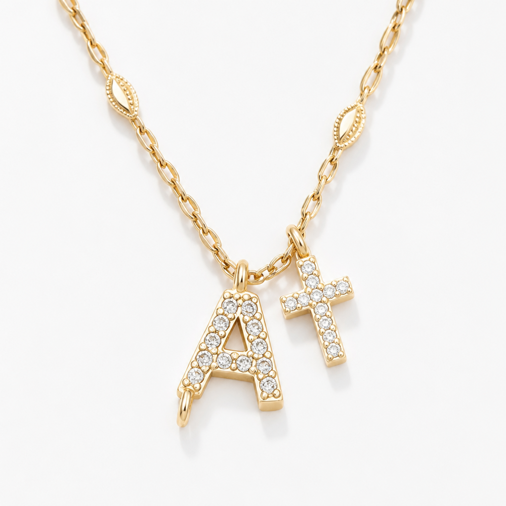 Collier en Chaîne Pétale Calyvra™ — Possédez Votre Éclat avec Élégance Personnalisée et Force Intemporelle