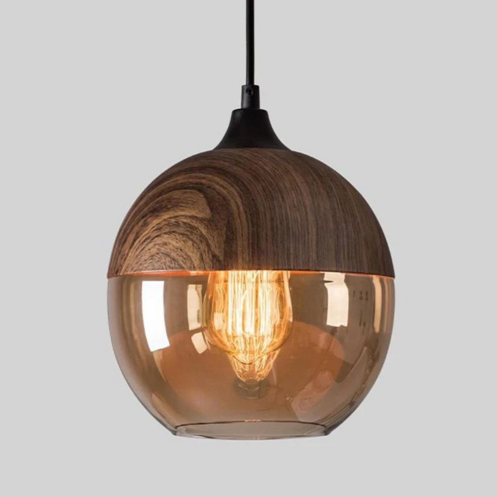Suspension Scandinave en Verre avec Finition Bois – Éclairage Design Chaud pour Salon & Salle à Manger | Sansoti