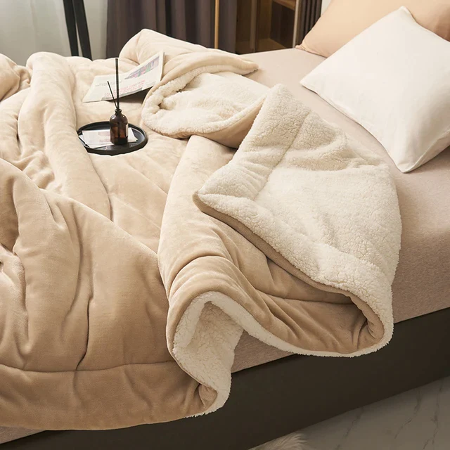 SoftHug - Couverture en polaire luxueuse et chaude