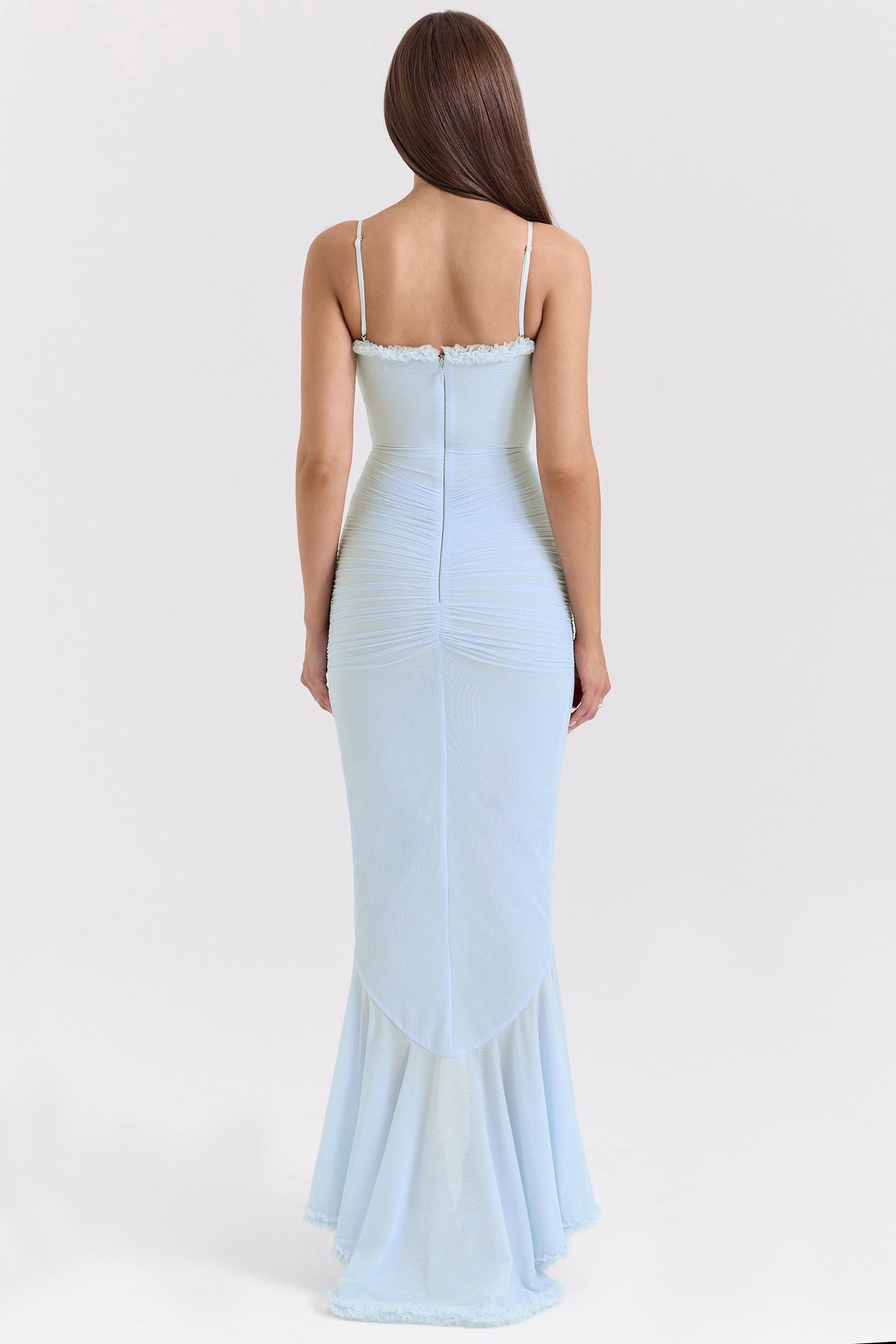 Celestara™ — Ressentez-vous inarrêtable dans une robe qui célèbre chaque courbe et chaque moment