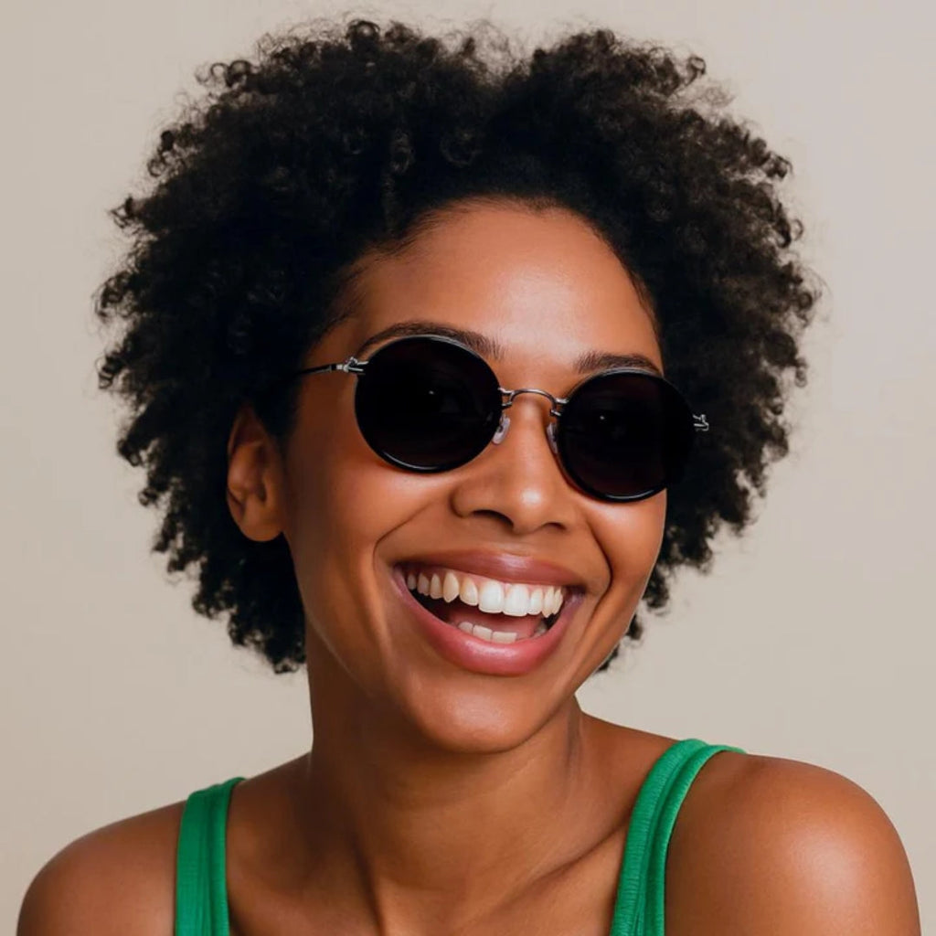 Lunettes de soleil avec cadre métallique de luxe et protection UV400 - Novaryn