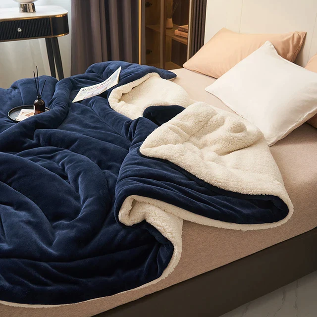 SoftHug - Couverture en polaire luxueuse et chaude