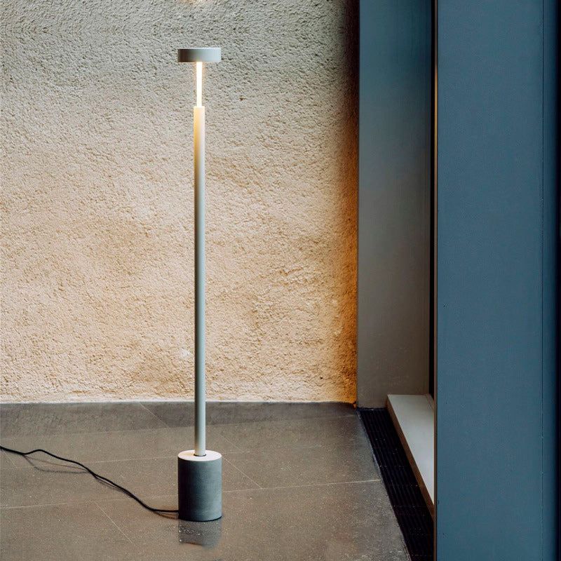 Lampe sur pied LED ronde en fer scandinave contemporain pour chambre