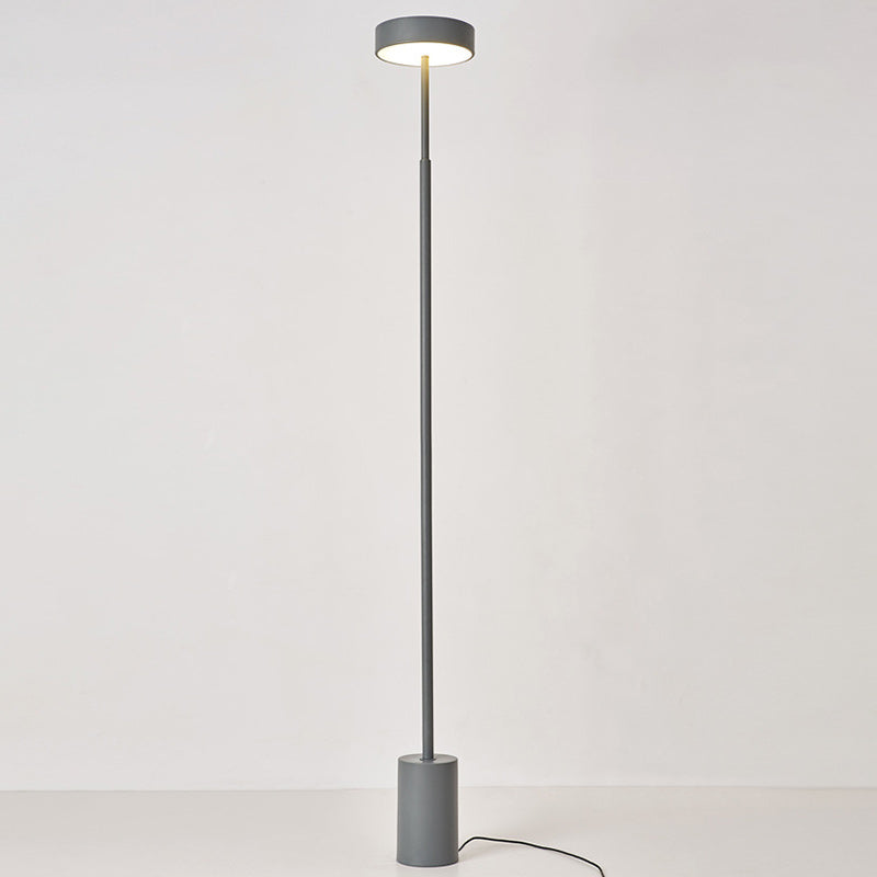 Lampe sur pied LED ronde en fer scandinave contemporain pour chambre
