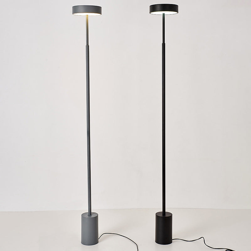 Lampe sur pied LED ronde en fer scandinave contemporain pour chambre