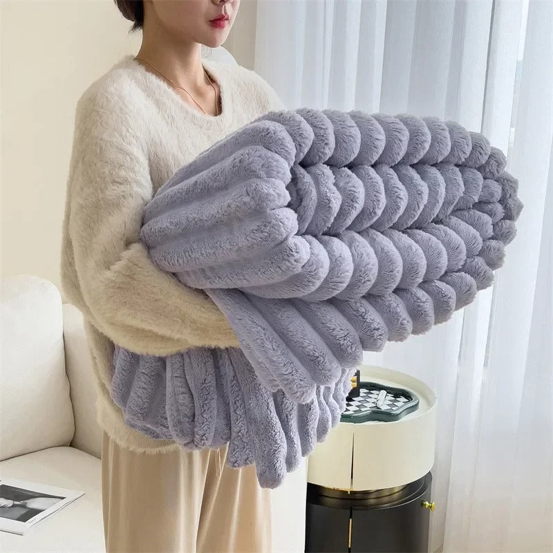 Couverture Polaire en Flanelle à Rayures – Plaid Doux et Moelleux Toutes Saisons