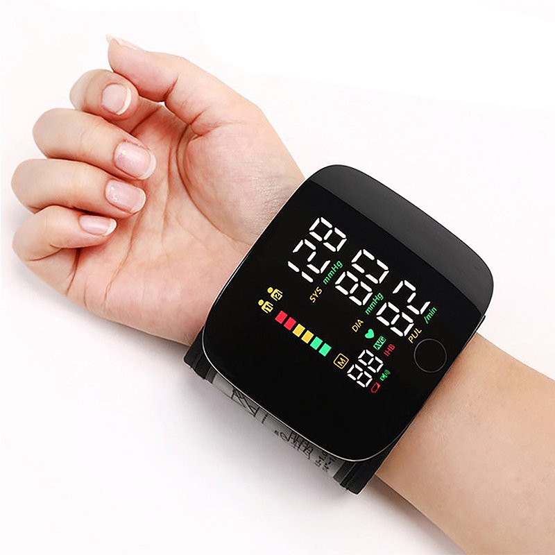 Skanto | Moniteur de Pression Artérielle Intelligent au Poignet – Sphygmomanomètre Portable Électronique avec Annonces Vocales