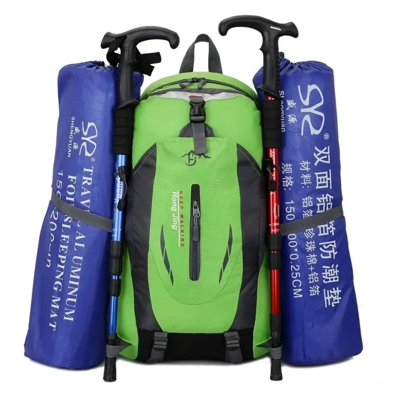 Sac à dos de voyage imperméable essentiel de l'explorateur 40L