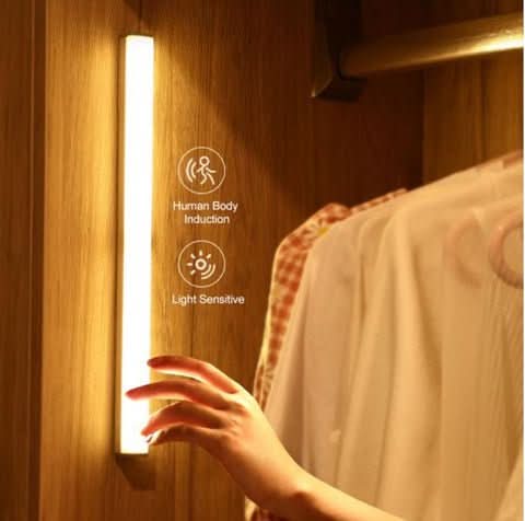 SENSOLUX – Applique LED sans fil avec capteur de mouvement