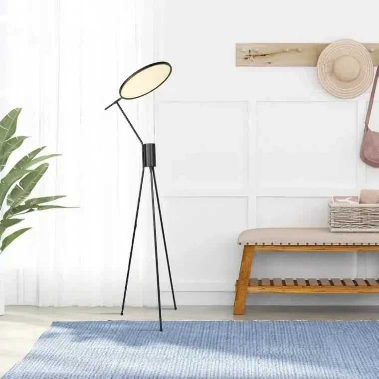 Lampe sur Pied au Design Élancé – Éclairage Ambiant et Éclairage d'Accent