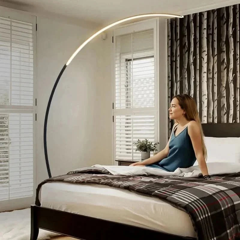 Lampe sur Pied Courbée Moderne – Élégante Lampe Arquée pour Salon et Chambre