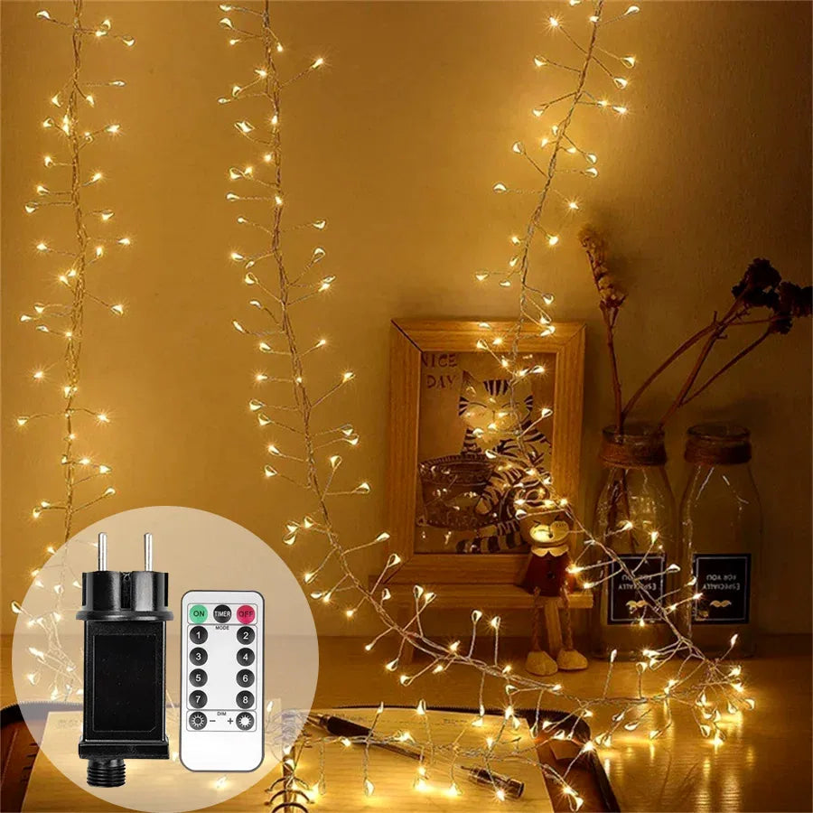 Guirlande LED de Noël avec Fil Argenté – Jusqu'à 1000 Lampes LED Multicolores, IP44 pour Intérieur & Extérieur