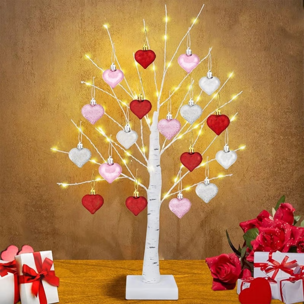 Love Tree™ – Arbre en bouleau LED avec 18 ornements en forme de cœur