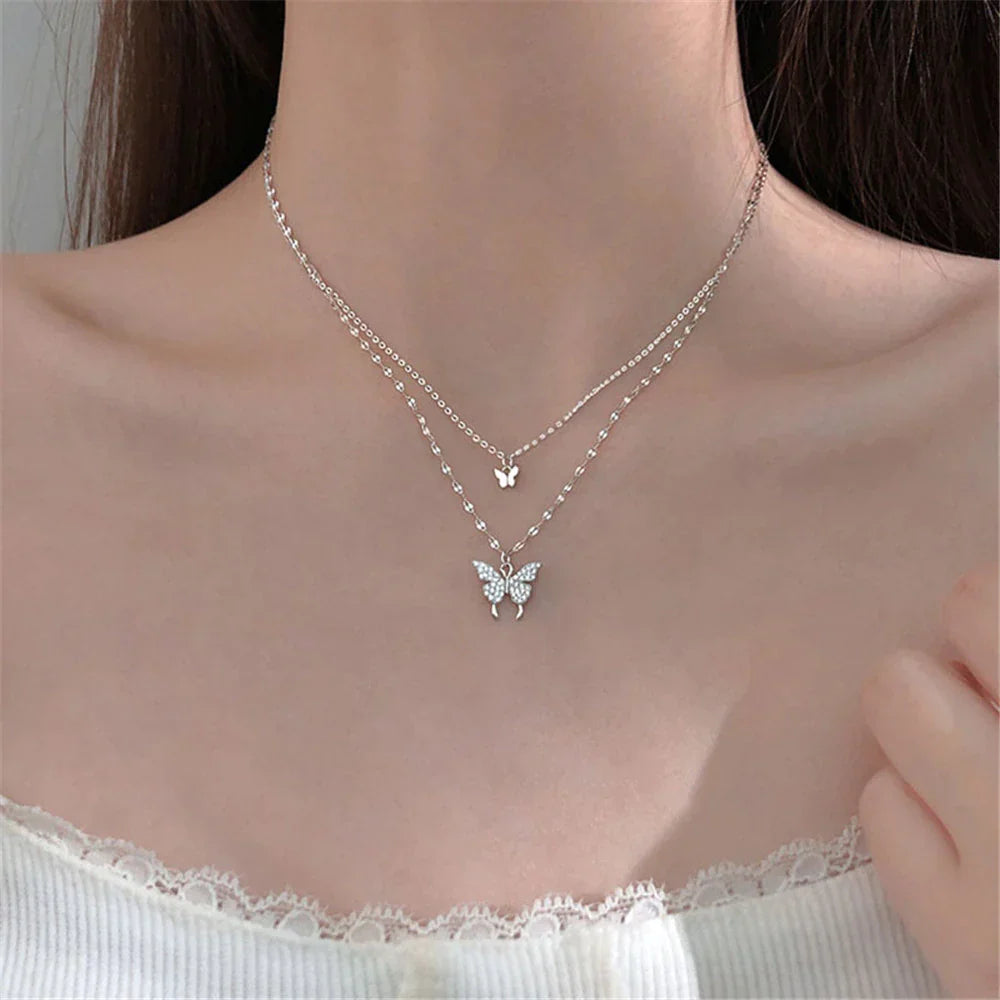 Ensemble de colliers en argent raffinés avec papillon brillant