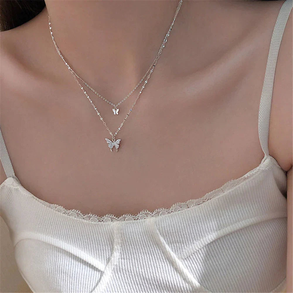 Ensemble de colliers en argent raffinés avec papillon brillant