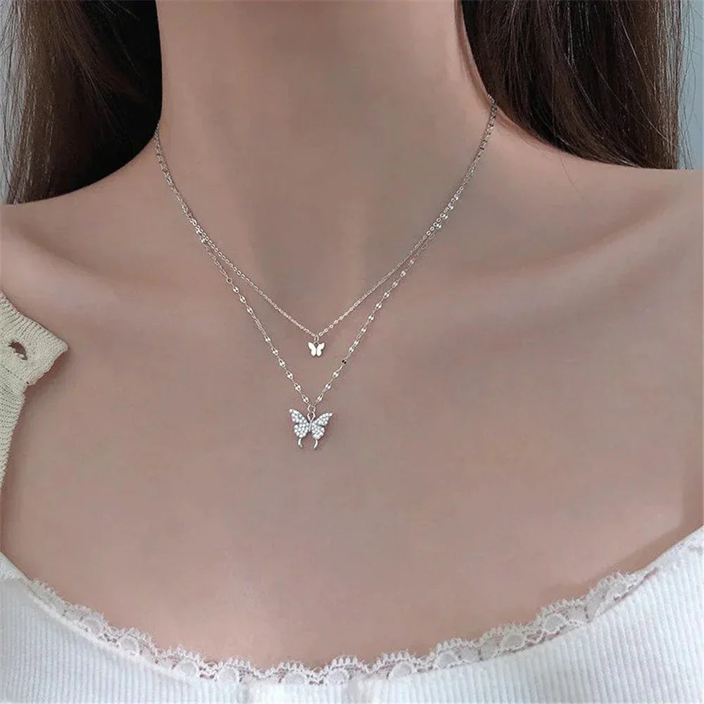 Ensemble de colliers en argent raffinés avec papillon brillant