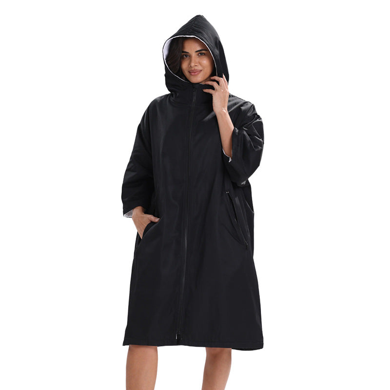 Poncho Imperméable pour Femmes avec Capuche – Long Poncho de Pluie pour Voyager