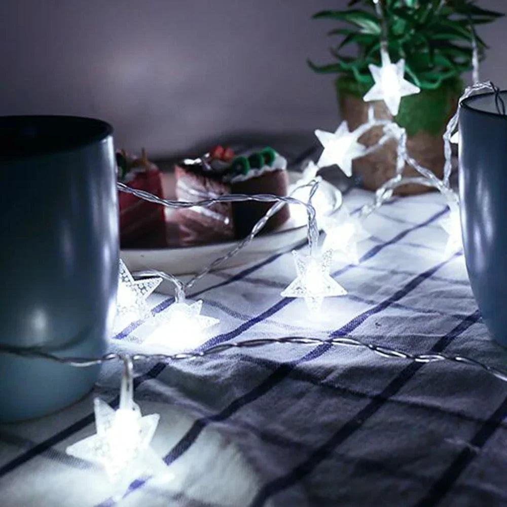 Guirlande lumineuse LED Étoiles – Guirlande décorative pour l'intérieur et l'extérieur