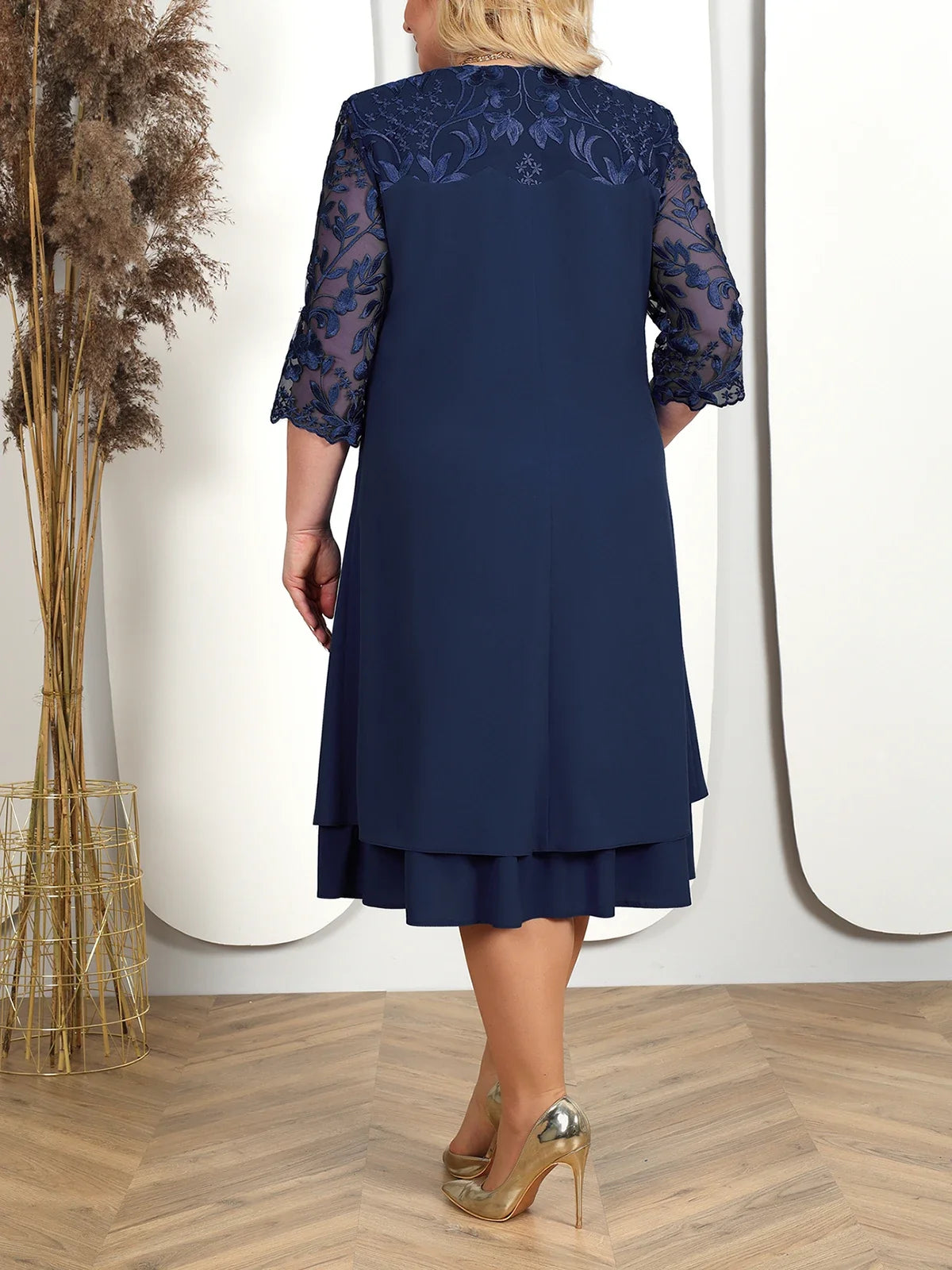 Robe de banquet brodée d'automne en grande taille