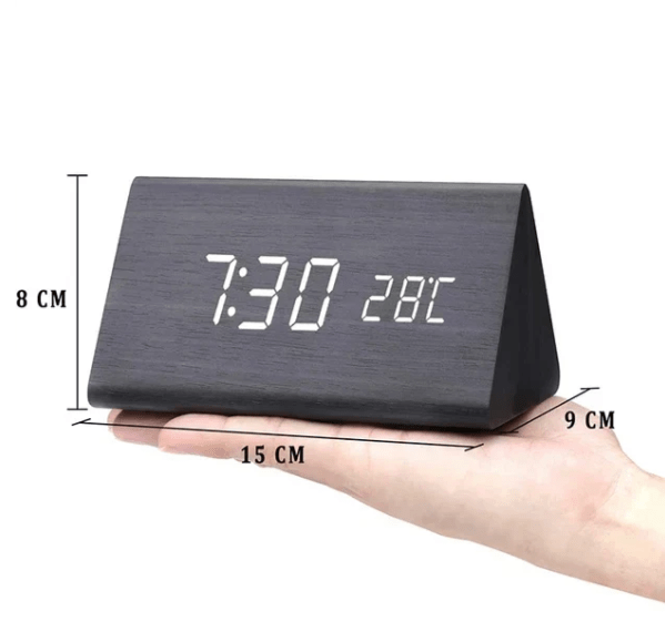 WoodSense Horloge en Bois LED – Commande Vocale & Élégante pour Chaque Pièce
