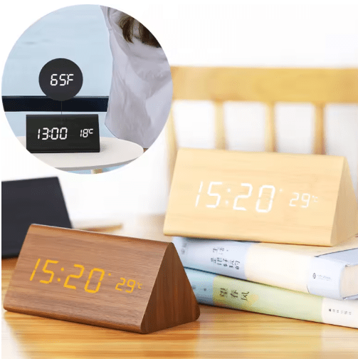 WoodSense Horloge en Bois LED – Commande Vocale & Élégante pour Chaque Pièce
