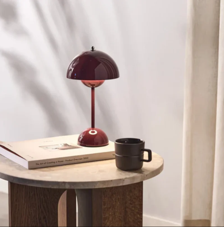 Lampe de table tactile moderne