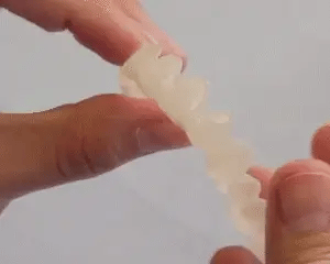 Ensemble de Facettes Amovibles pour Dents Supérieures et Inférieures avec Ajustement Personnalisé | Solution Amovible pour un Sourire Naturel