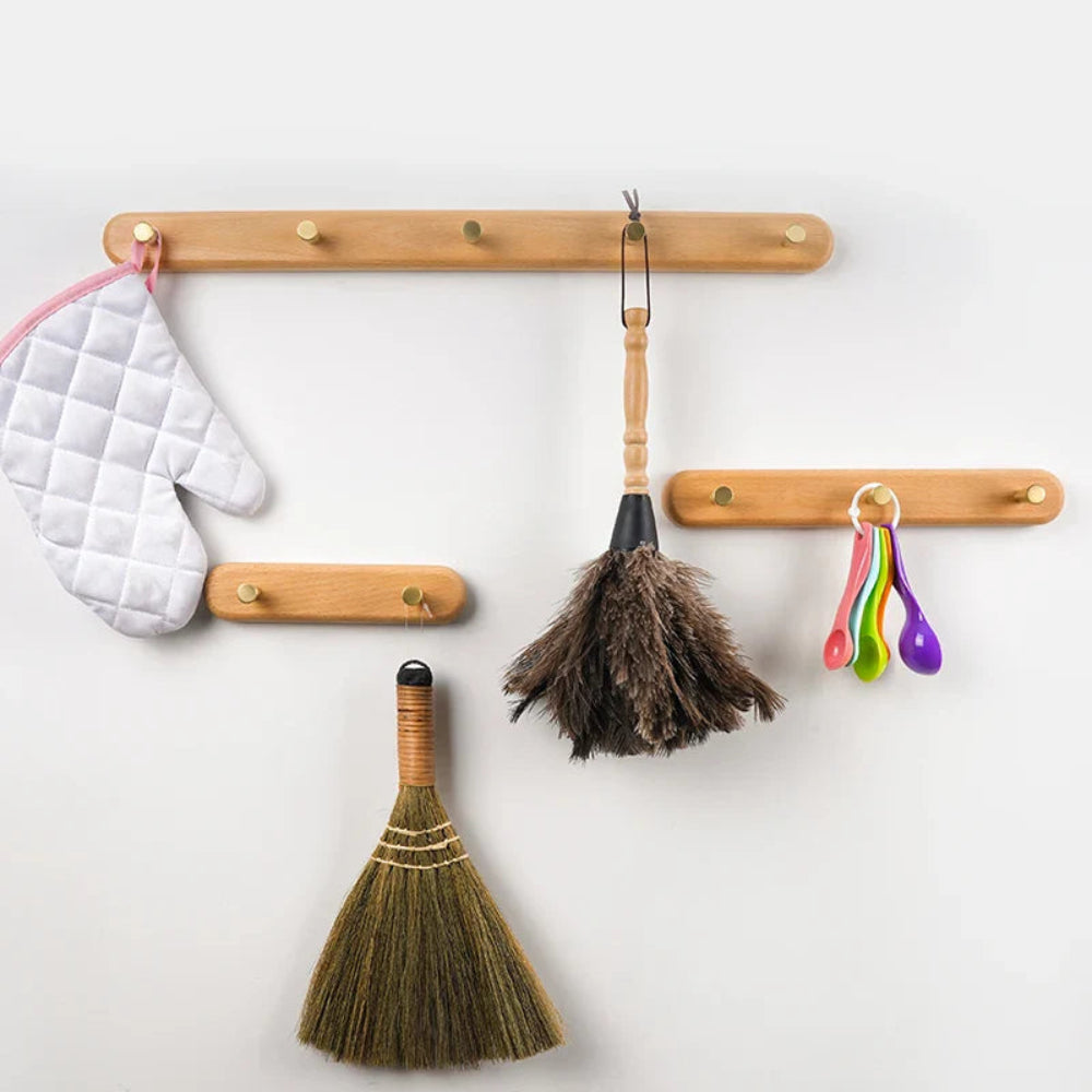 Crochets Muraux en Bois Naturel Chic avec Détails Élégants en Laiton