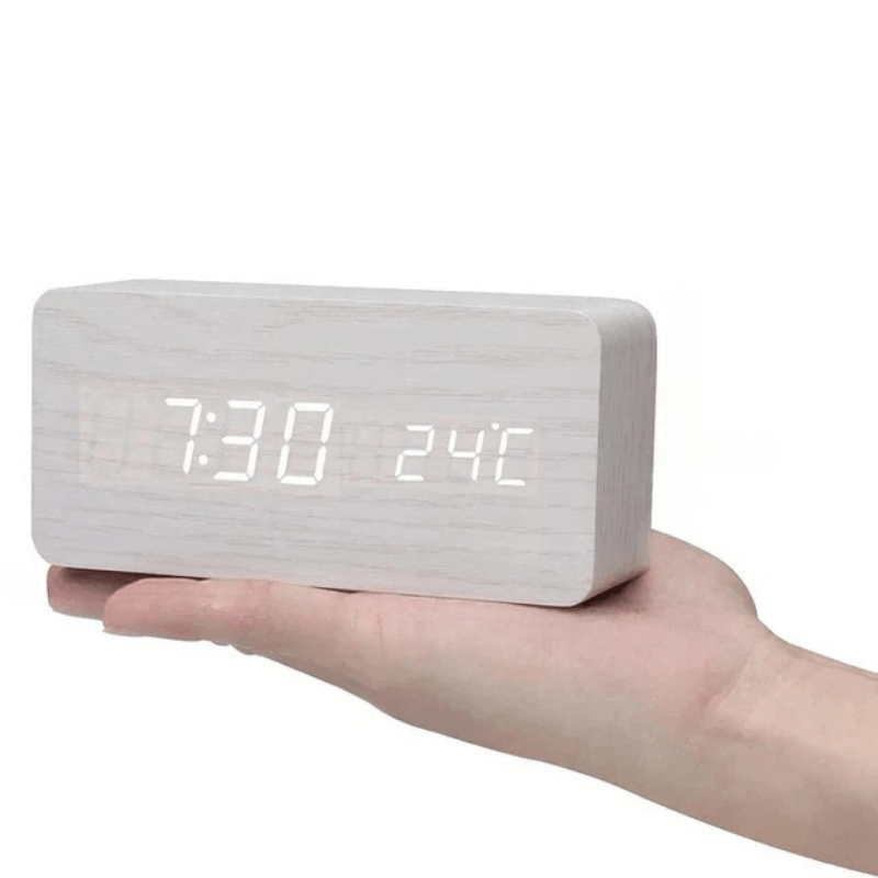 WoodSense Horloge en Bois LED – Commande Vocale & Élégante pour Chaque Pièce