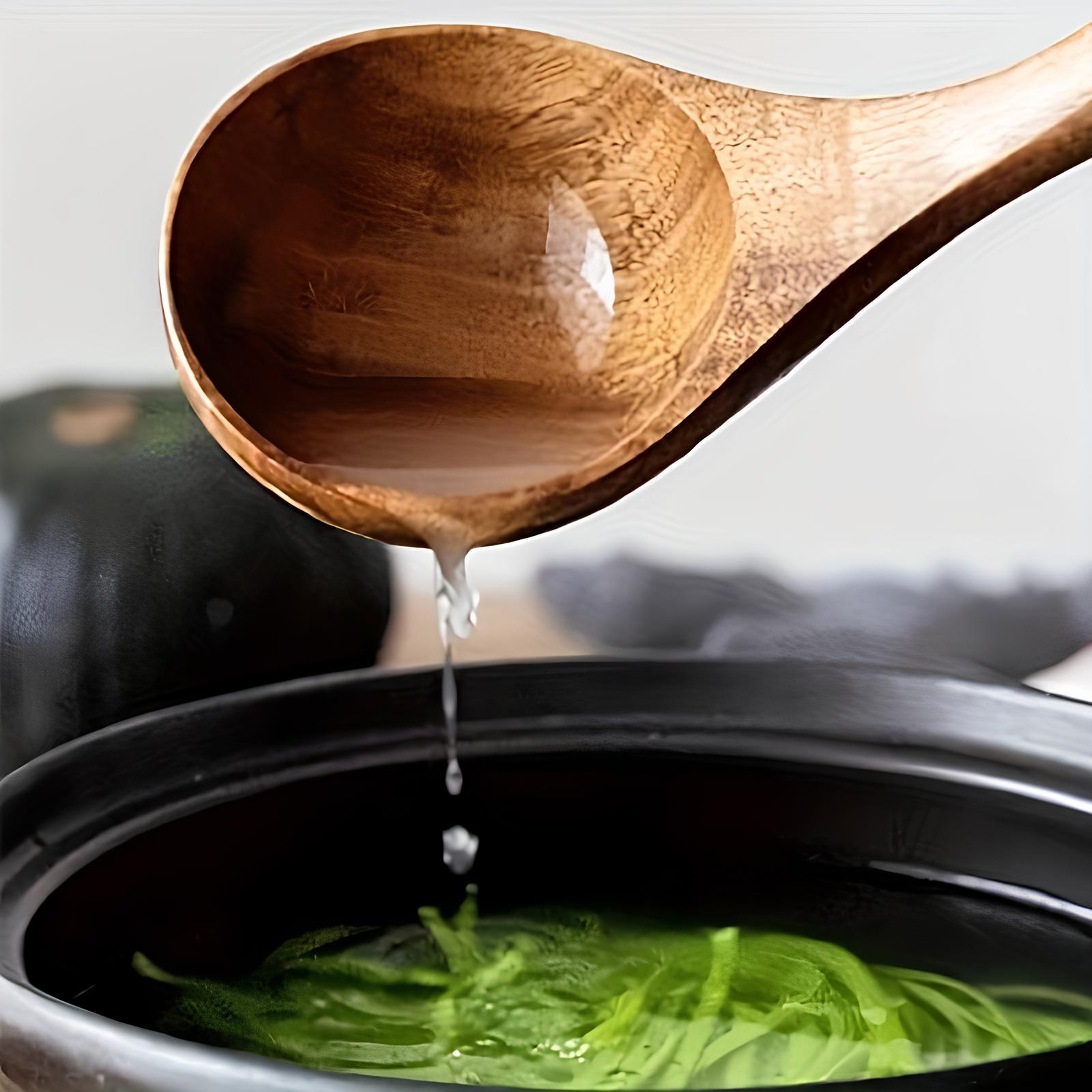 Ensemble d'ustensiles de cuisine en bois naturel Skanto